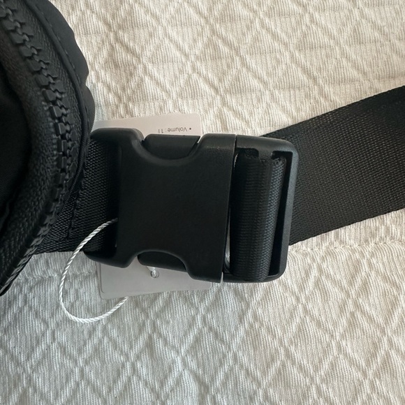 Lululemon Unisex Everyday Belt Bag 1L NWT!!! - Picture 12 of 13